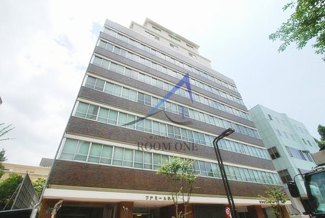 ファミール築地
