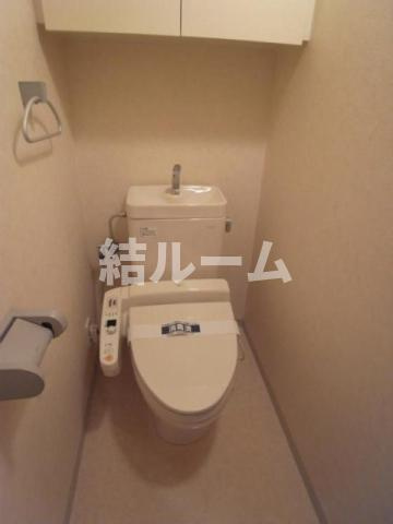 中野区中央４丁目の賃貸マンションのトイレ