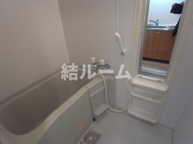 中野区中央４丁目の賃貸マンションの浴室