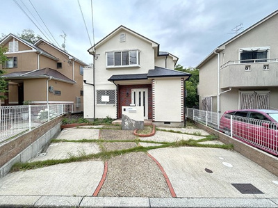 【外観】 | 仁川町６丁目中古戸建 | 落ち着いた雰囲気の外観です