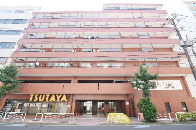 【外観】 | ジョイフル門前仲町第2 | 手入れの行き届いた外壁やエントランスなど、「見ればわかる」レベルで清潔感を保ったマンションです。築年数を感じさせない姿で皆様をお出迎えします。～即日のご見学可能～　お問合せはお気軽にどうぞ。