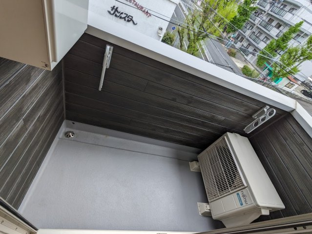 ベルフィノ名古屋のバルコニー