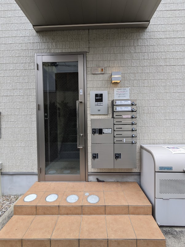 ベルフィノ名古屋のエントランス
