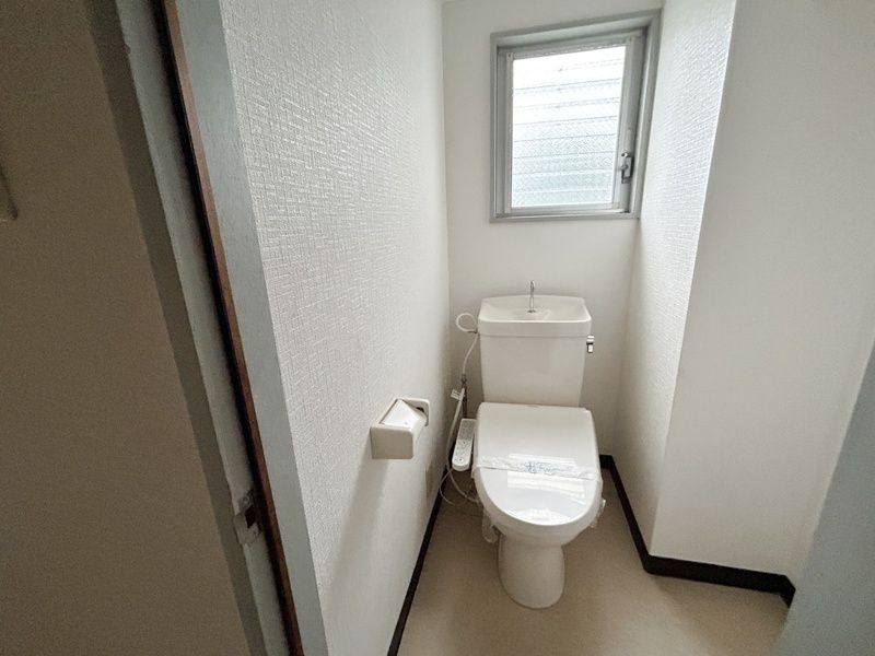 熊谷市箱田２丁目の賃貸マンションのトイレ