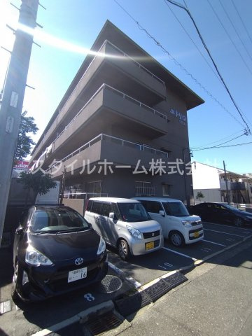 ユトリロ前田南の外観