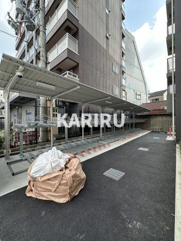 スワンズシティ大阪エスクレアの駐車場