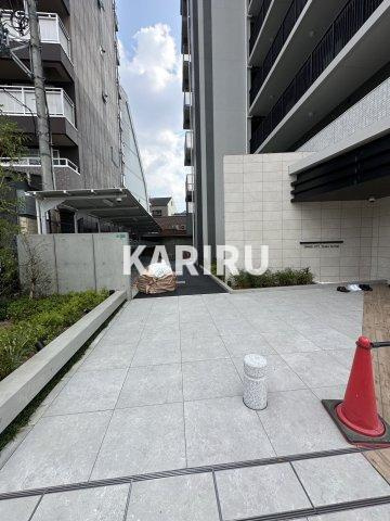 スワンズシティ大阪エスクレアの駐車場
