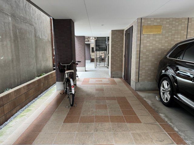 グレイスコート南千住のエントランス