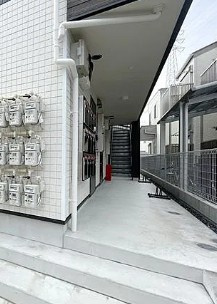 ルテラ氷川町のエントランス