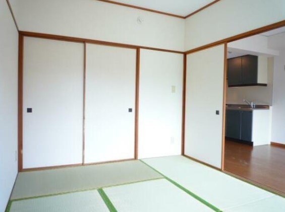 メゾン美羅樹Ⅰの和室