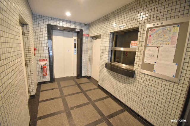 ユーロハイツ東天満　仲介手数料無料のロビー