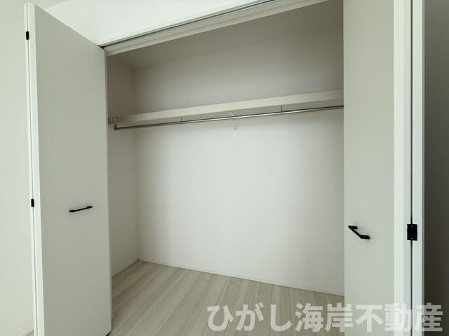 平塚市東中原２丁目　　新築戸建　　全２棟の収納|各居室　収納スペース付き