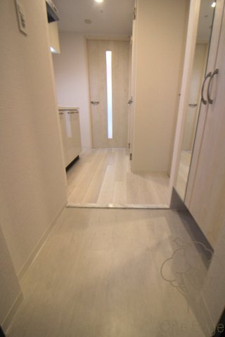 エスリードレジデンス大阪福島フロントの玄関