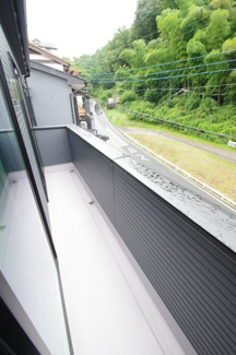 【バルコニー】 | 【仲介手数料無料！！】八王子市絹ケ丘3丁目　新築戸建て（全1棟）No.1号棟　4290万円