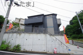 【前面道路含む現地写真】 | 【仲介手数料無料！！】八王子市絹ケ丘3丁目　新築戸建て（全1棟）No.1号棟　4290万円