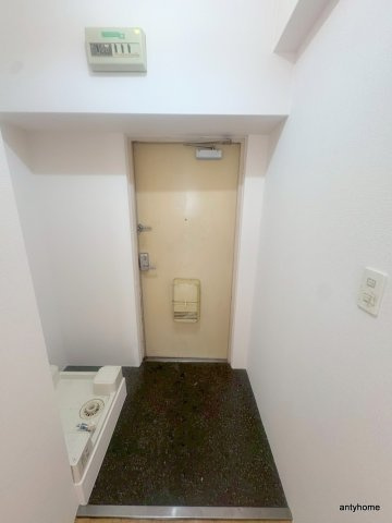 ライオンズマンション日本橋の玄関