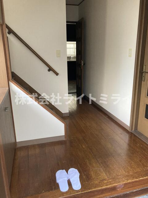 赤城下町戸建の玄関| 
