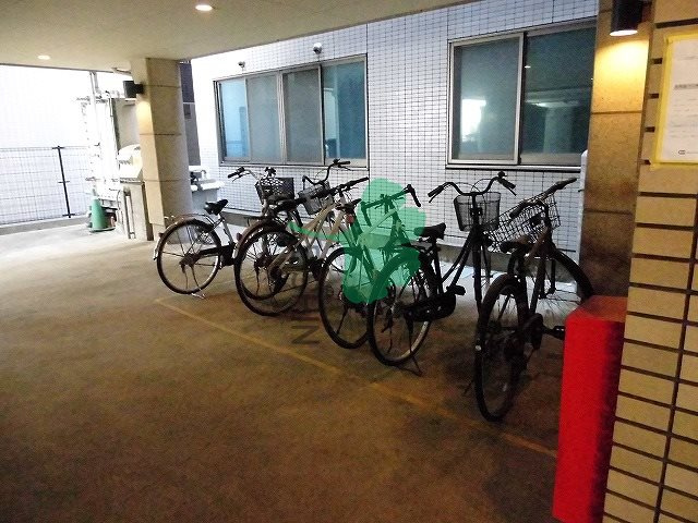 イルグラッツィア博多駅東1の駐車場
