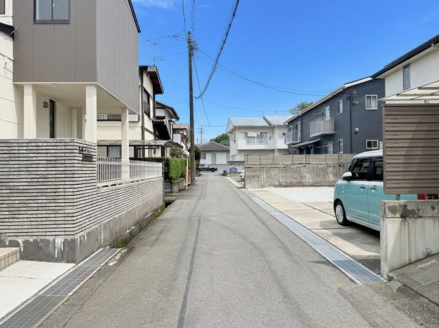 半田山3丁目の前面道路含む現地写真|物件前の道路になります。