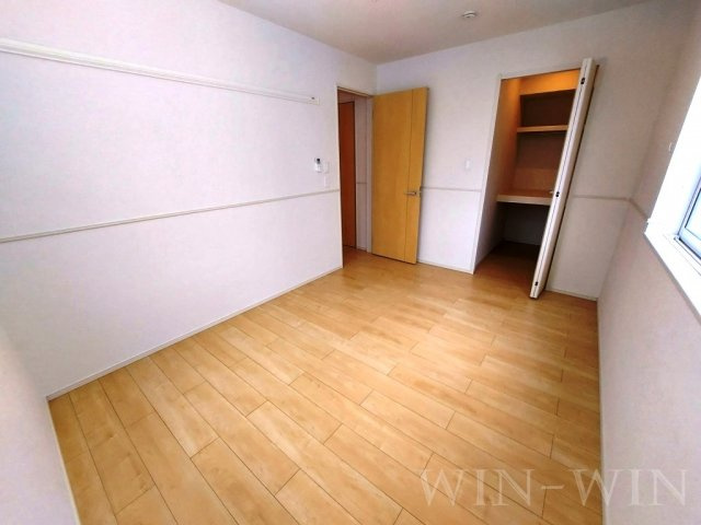 コッティ Bの寝室