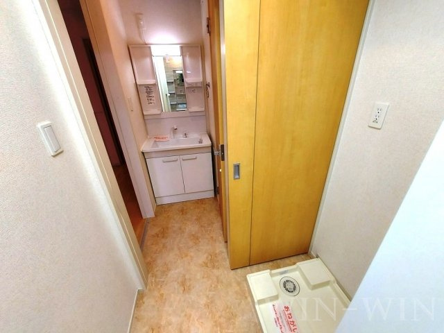 コッティ Bの洗面所