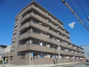 ファミール元柴田東町の外観