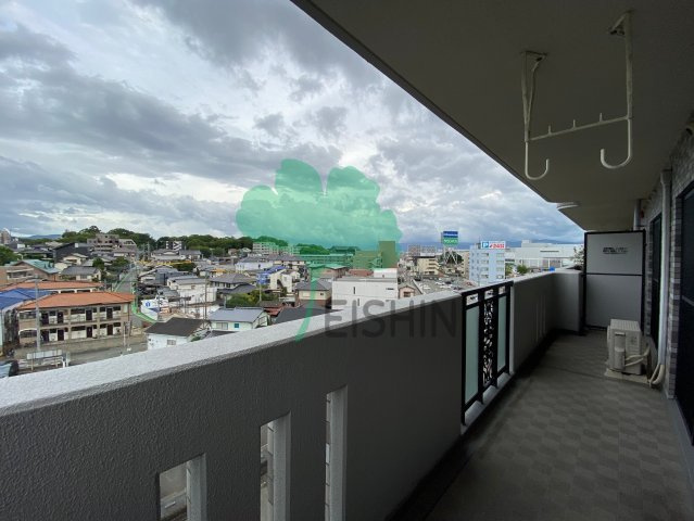 クレスティ空港前