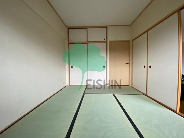 クレスティ空港前