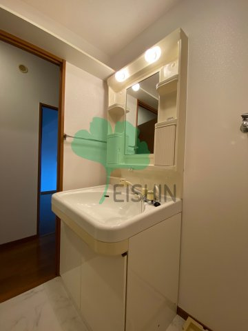 クレスティ空港前の洗面所|シンプルで使いやすい洗面台です！