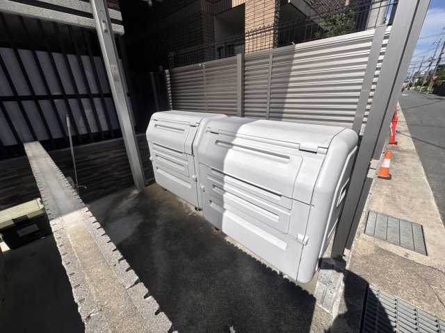 ヴォロナのその他共用部分|敷地内ゴミボックス