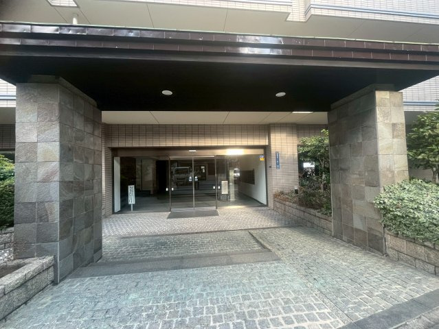 コスモ田端グレイスフォームのエントランス