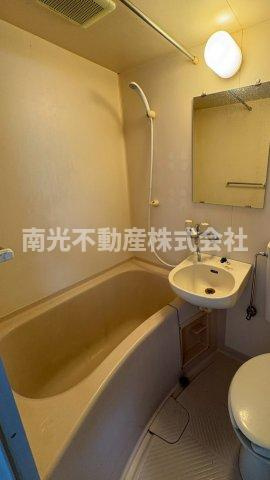 長瀬駅前マンションの洗面所