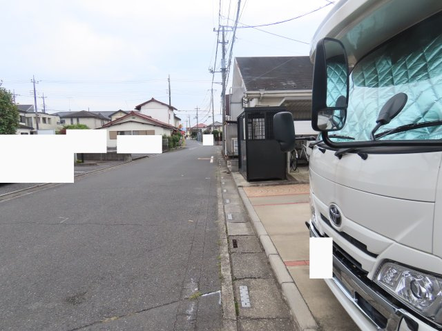 鶴ヶ島市羽折町新築戸建の前面道路含む現地写真