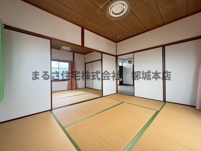 鷹コーポの和室