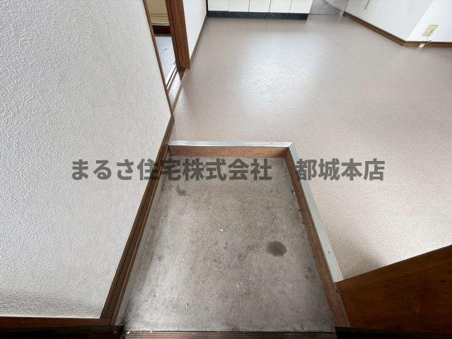 鷹コーポのロビー
