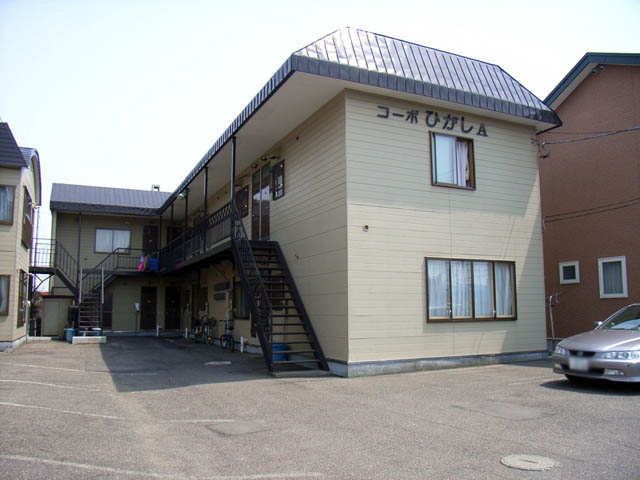 コーポひがしＡ