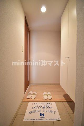 ドゥーエ森ノ宮の玄関