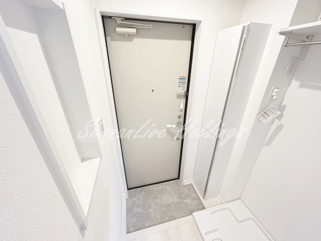 藤沢市藤が岡１丁目のアパートの玄関