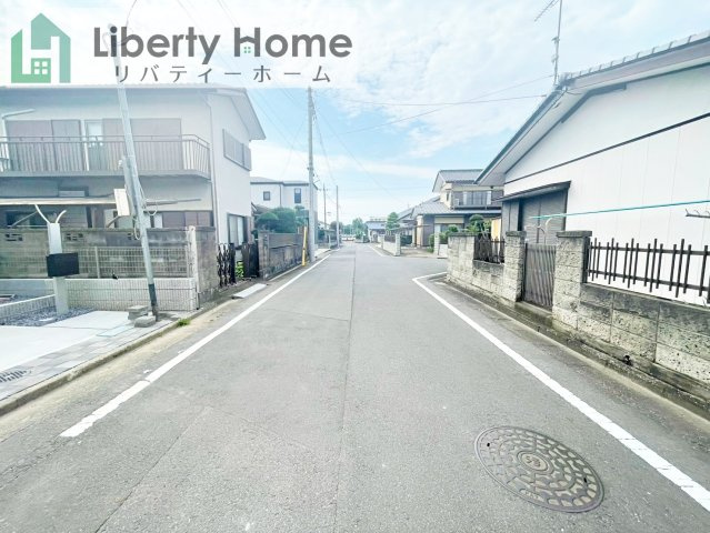水戸市堀町5期　1号棟　新築戸建の前面道路含む現地写真