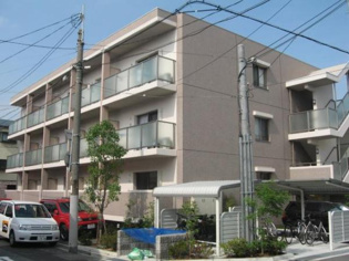 宅配ボックス付きで不在時にも便利♪