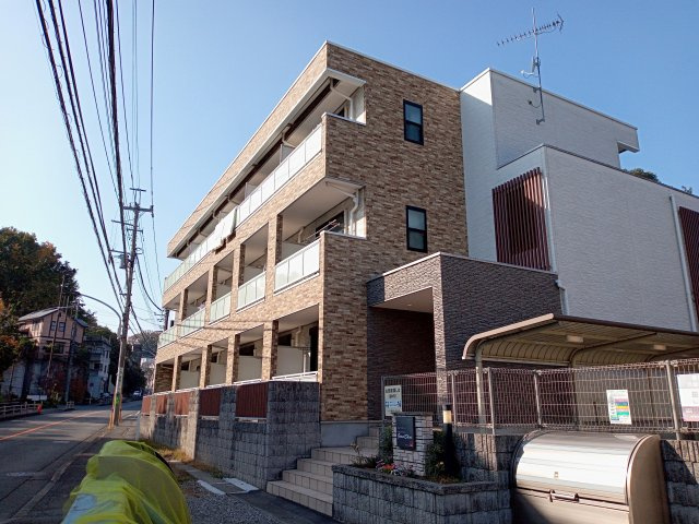 川崎市麻生区王禅寺西７丁目の賃貸マンションの外観