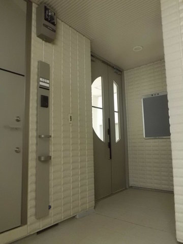 メゾン　ボヌールのエントランス|建物内よりエントランスオートロック