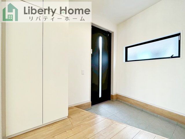ひたちなか市田彦1期　新築戸建の玄関