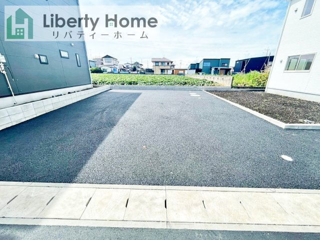ひたちなか市津田第3　2号棟　新築戸建の駐車場