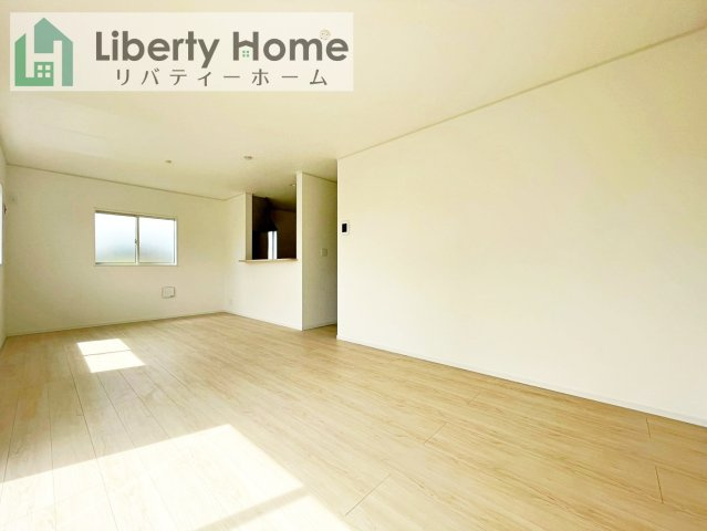 ひたちなか市津田第3　2号棟　新築戸建の居間・リビング