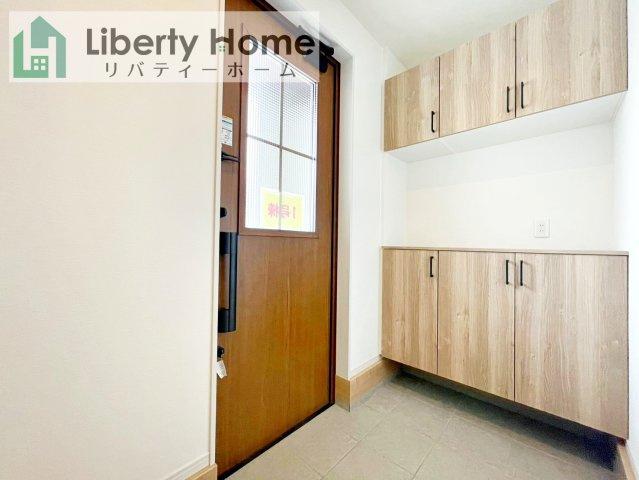 ひたちなか市津田東1期　新築戸建　1号棟の玄関