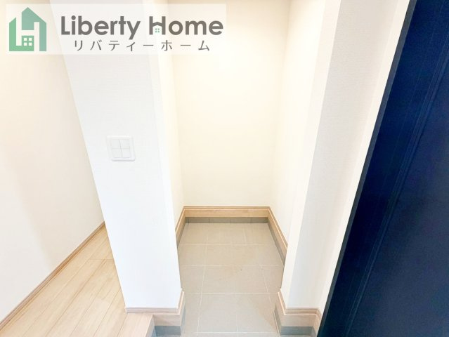 ひたちなか市釈迦町　新築戸建の玄関