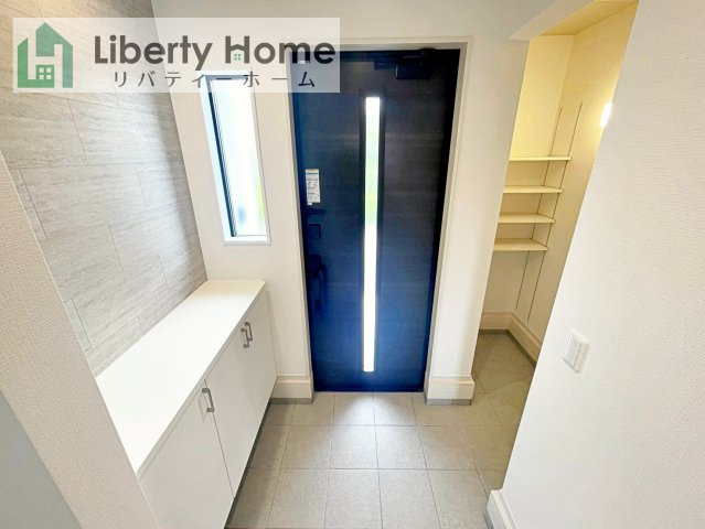 ひたちなか市市毛4期　3号棟　新築戸建の玄関