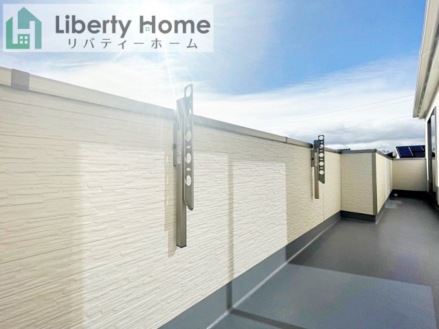 ひたちなか市三反田　A号棟　新築戸建のバルコニー