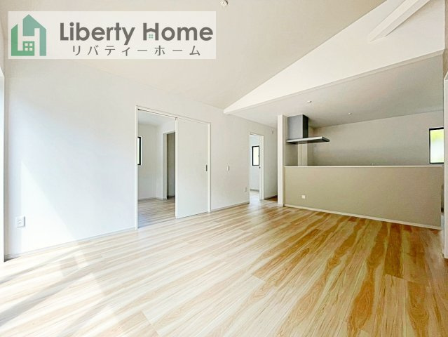 ひたちなか市大成町3期　新築戸建の居間・リビング